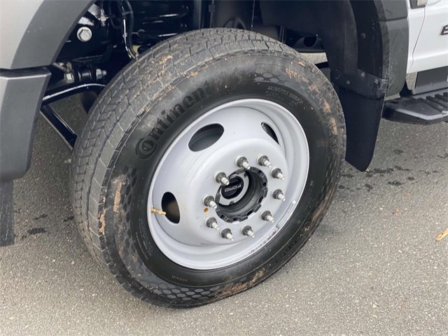 New 2024 Ford F550 4x4 Regular Cab Super Duty image 5