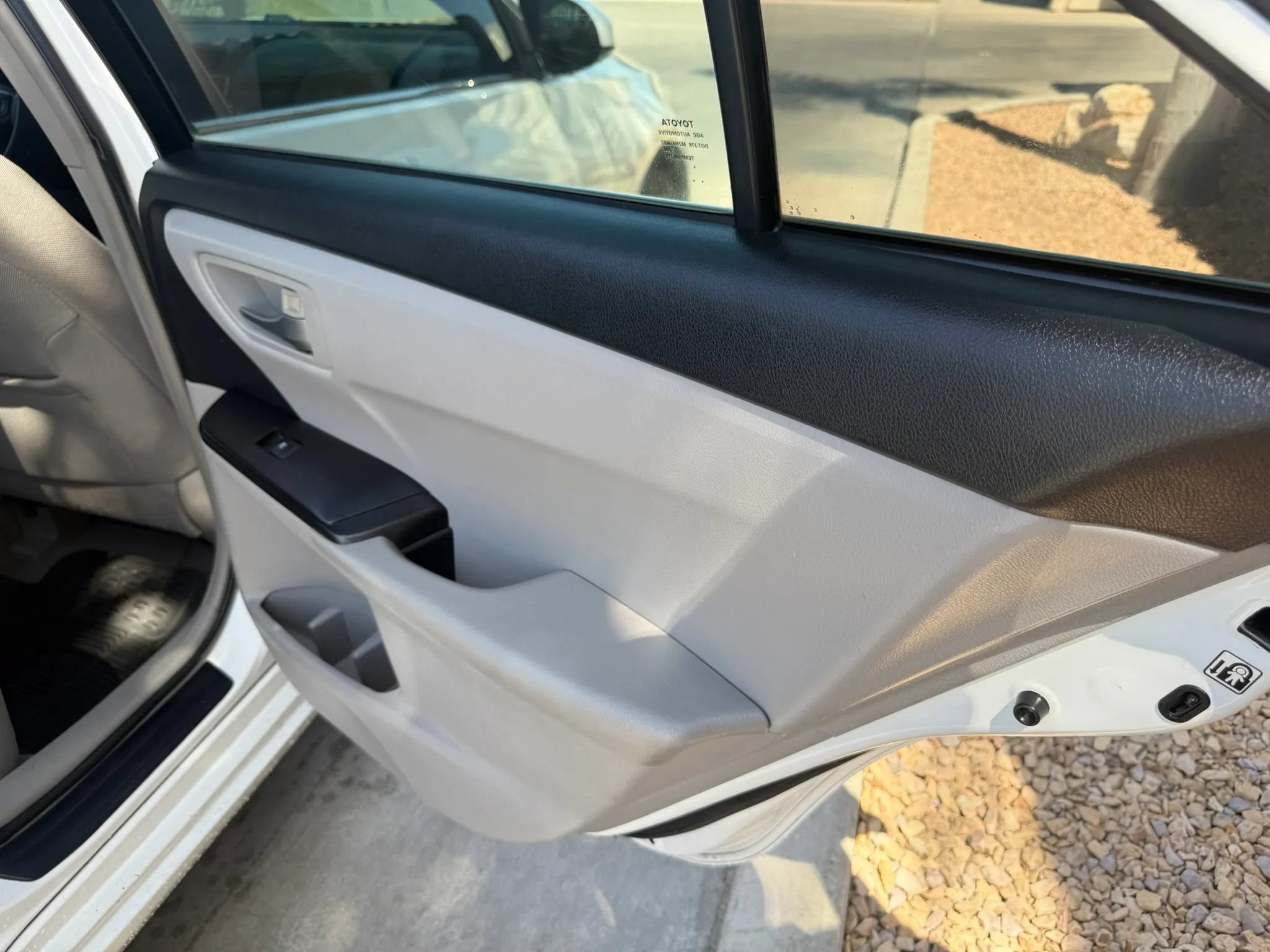 Used 2015 Toyota Camry LE FWD image 10