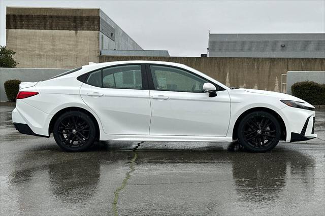 Certified 2025 Toyota Camry SE image 6