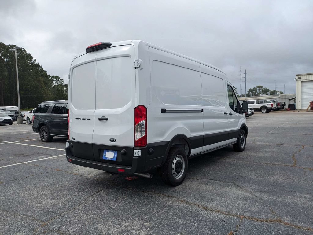 New 2026 Ford Transit 250 148 Medium Roof RWD image 4