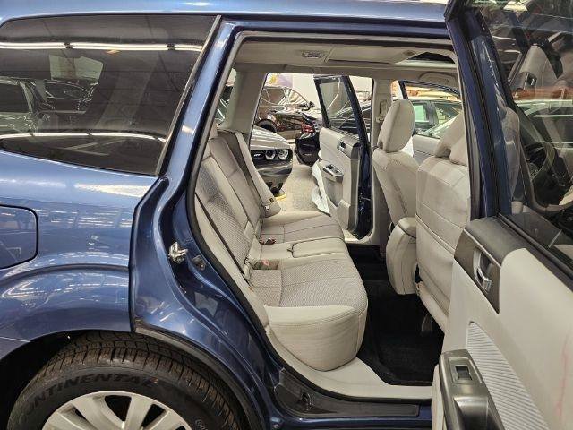 Used 2013 Subaru Forester 2.5X Premium w/ Popular Pkg 1 AWD/4WD image 33
