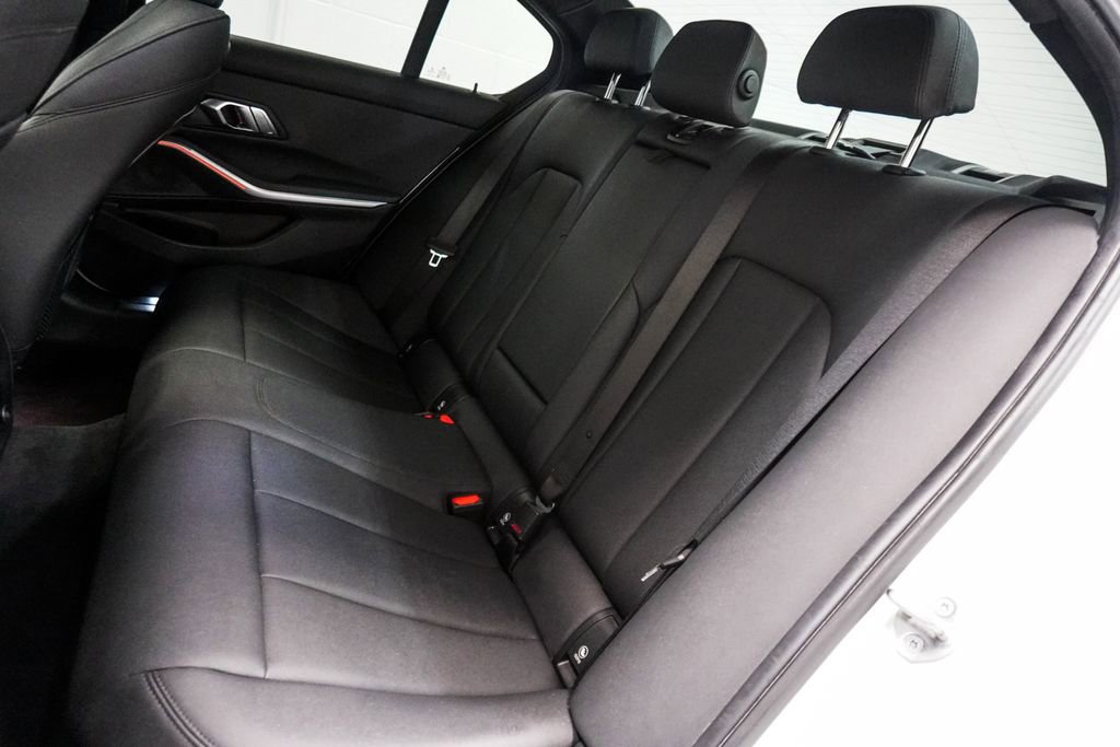 Used 2020 BMW 330i xDrive Sedan w/ Driving Assistance Package AWD/4WD image 9