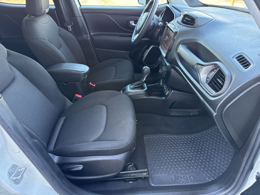 Used 2023 Jeep Renegade Latitude image 23