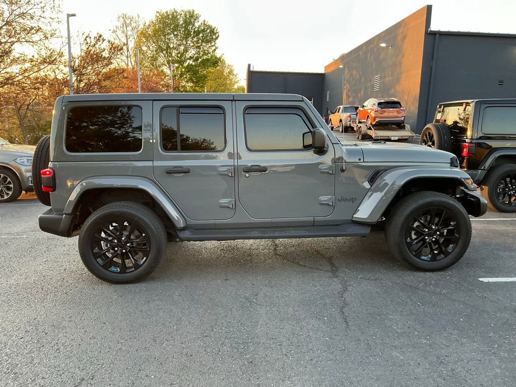 Used 2023 Jeep Wrangler Unlimited Sahara w/ Cold Weather Group image 8