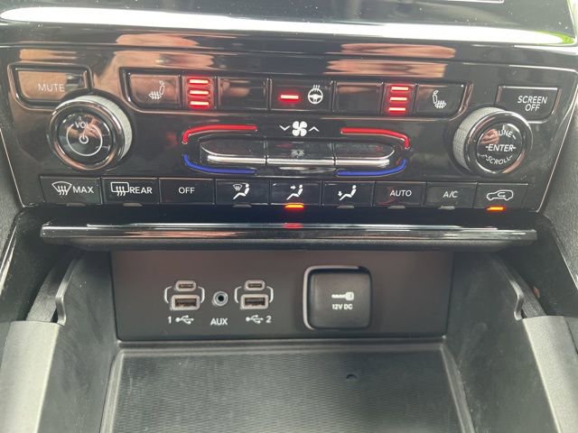 Certified 2023 Jeep Grand Cherokee Laredo w/ Luxury Tech Group I image 28