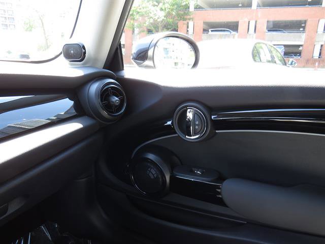 Used 2023 MINI Cooper SE FWD image 15
