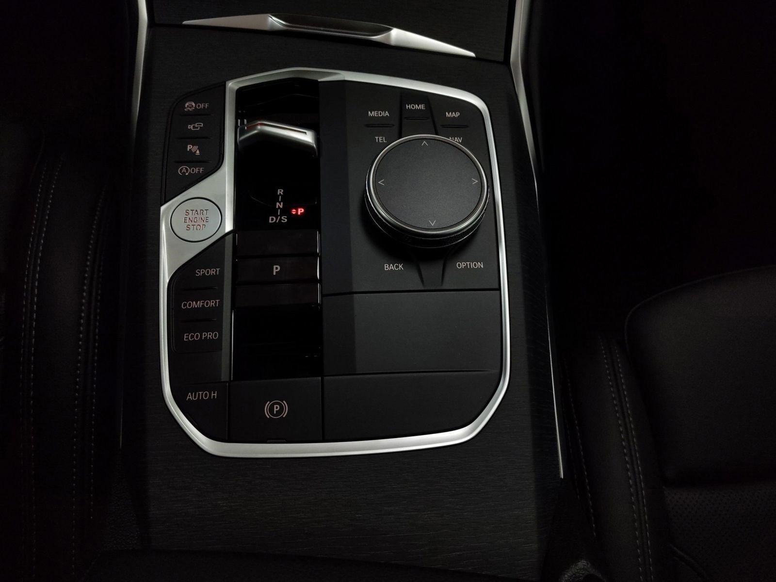 New 2026 BMW 330i xDrive Sedan w/ Convenience Package image 16