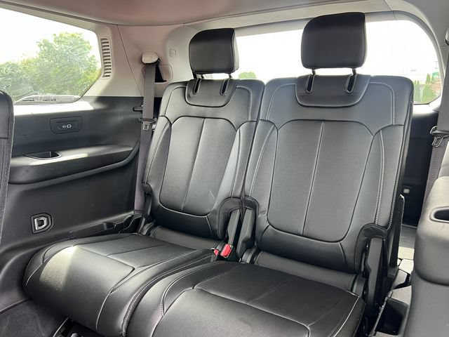 Used 2023 Jeep Grand Cherokee L Limited AWD/4WD image 5