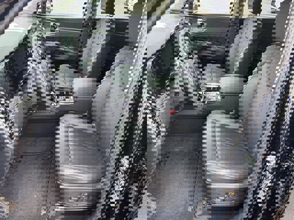 Used 2023 Kia Sorento SX image 9