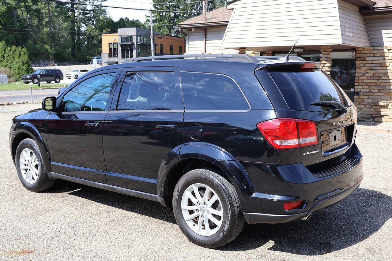 Used 2014 Dodge Journey SXT w/ Flexible Seating Group FWD image 6