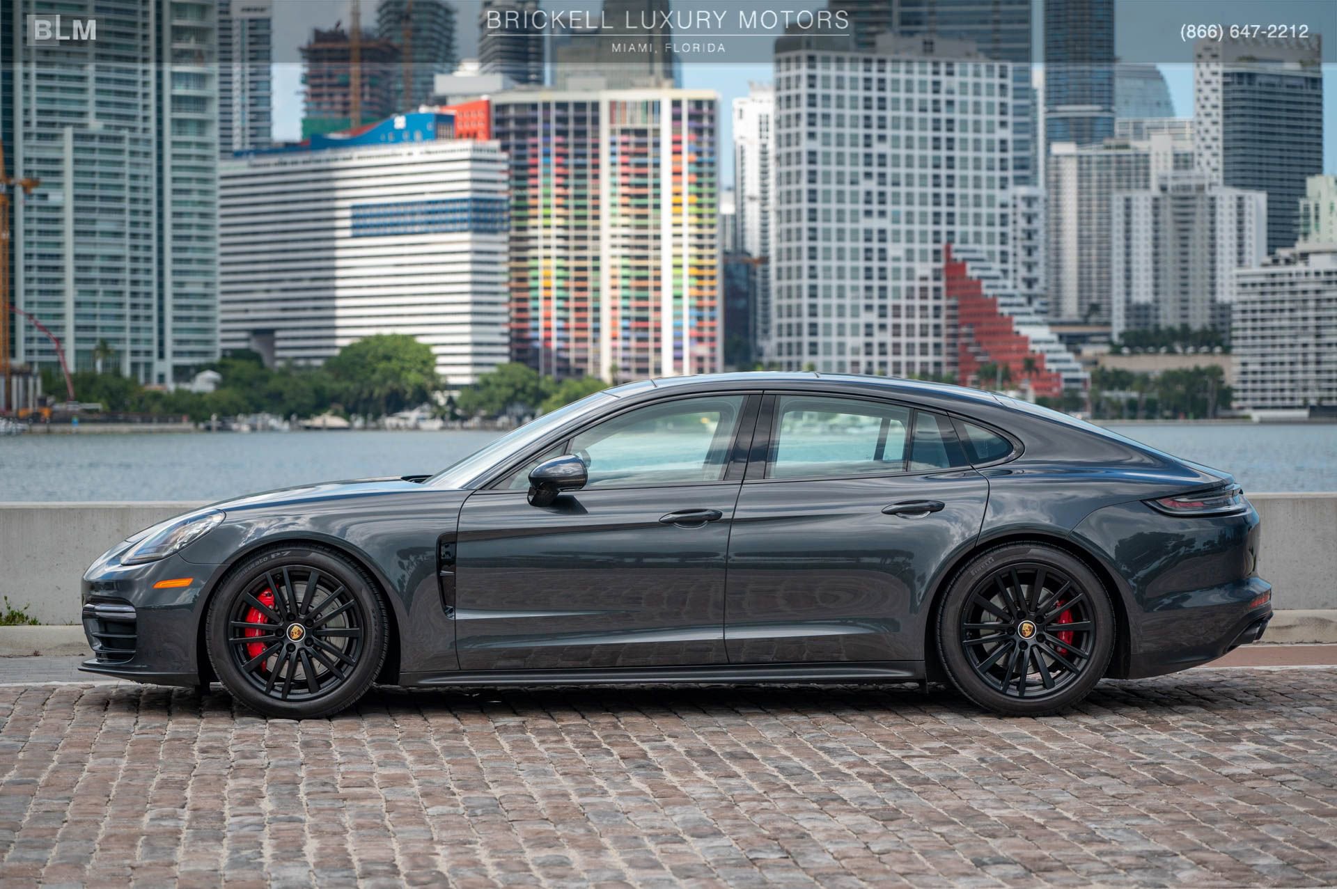 Used 2022 Porsche Panamera GTS image 11