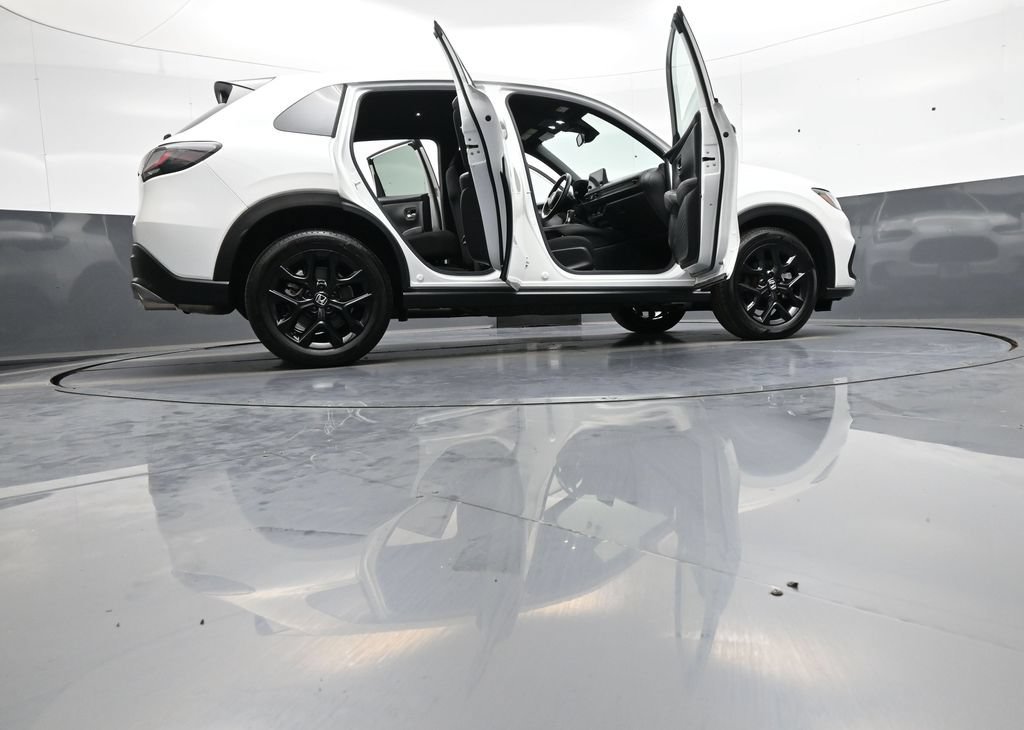 Certified 2024 Honda HR-V Sport image 47