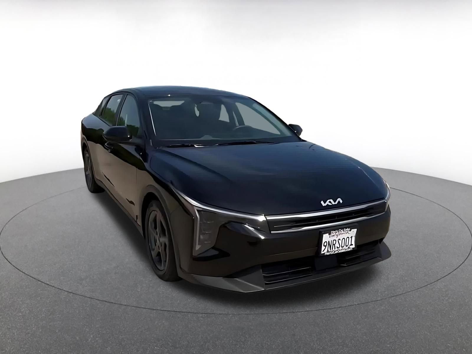 Used 2025 Kia K4 LXS image 3