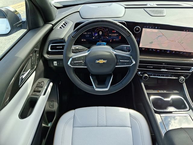 New 2026 Chevrolet Traverse High Country w/ LPO, Floor Liner Package FWD image 8