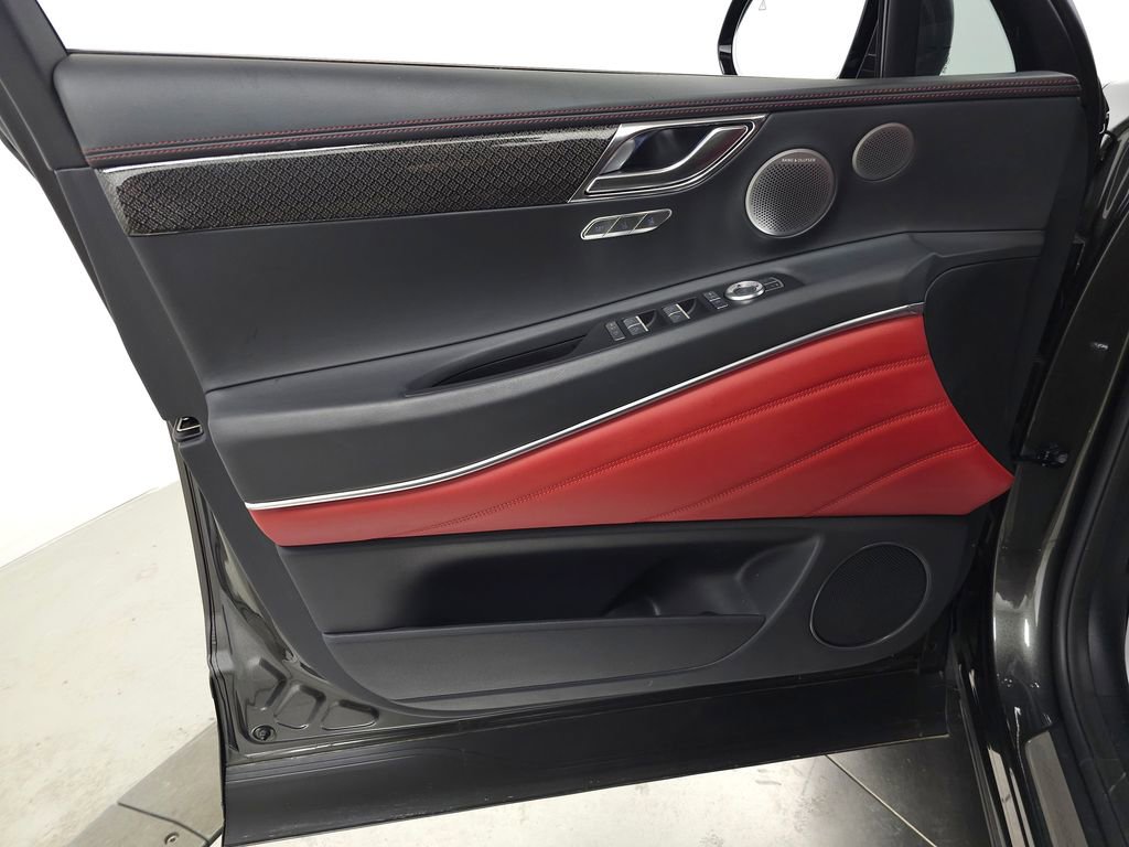 Used 2025 Genesis GV80 3.5T e-SC image 17