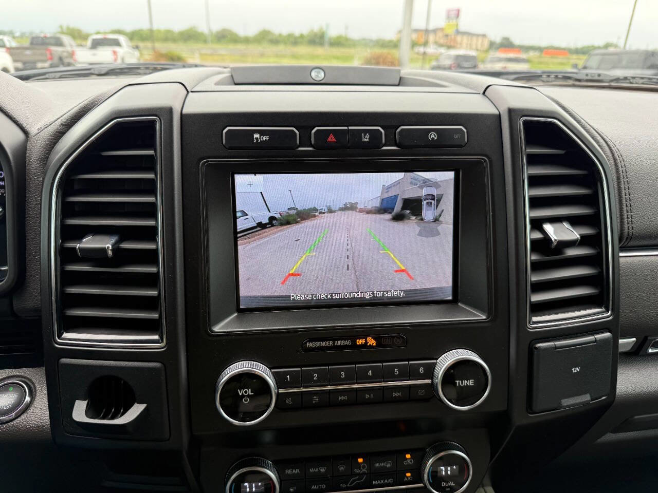 Used 2020 Ford Expedition Limited RWD image 18