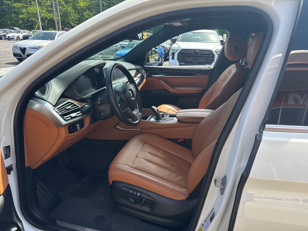 Used 2019 BMW X6 xDrive35i w/ Convenience Package AWD/4WD image 27