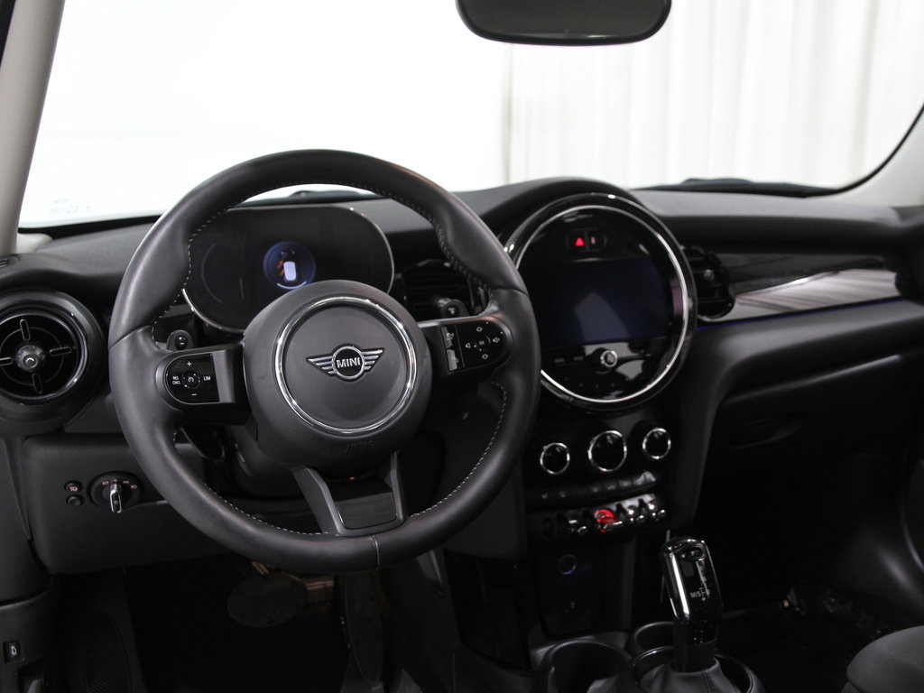 Certified 2024 MINI Cooper S image 6