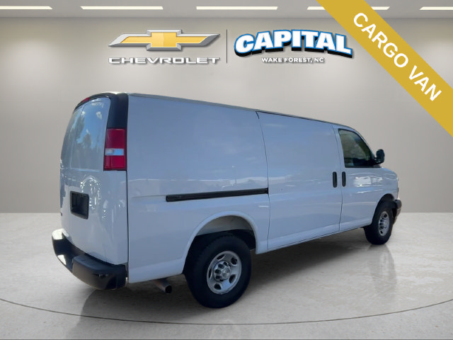 Used 2025 Chevrolet Express 2500 w/ Driver Convenience Package RWD image 9