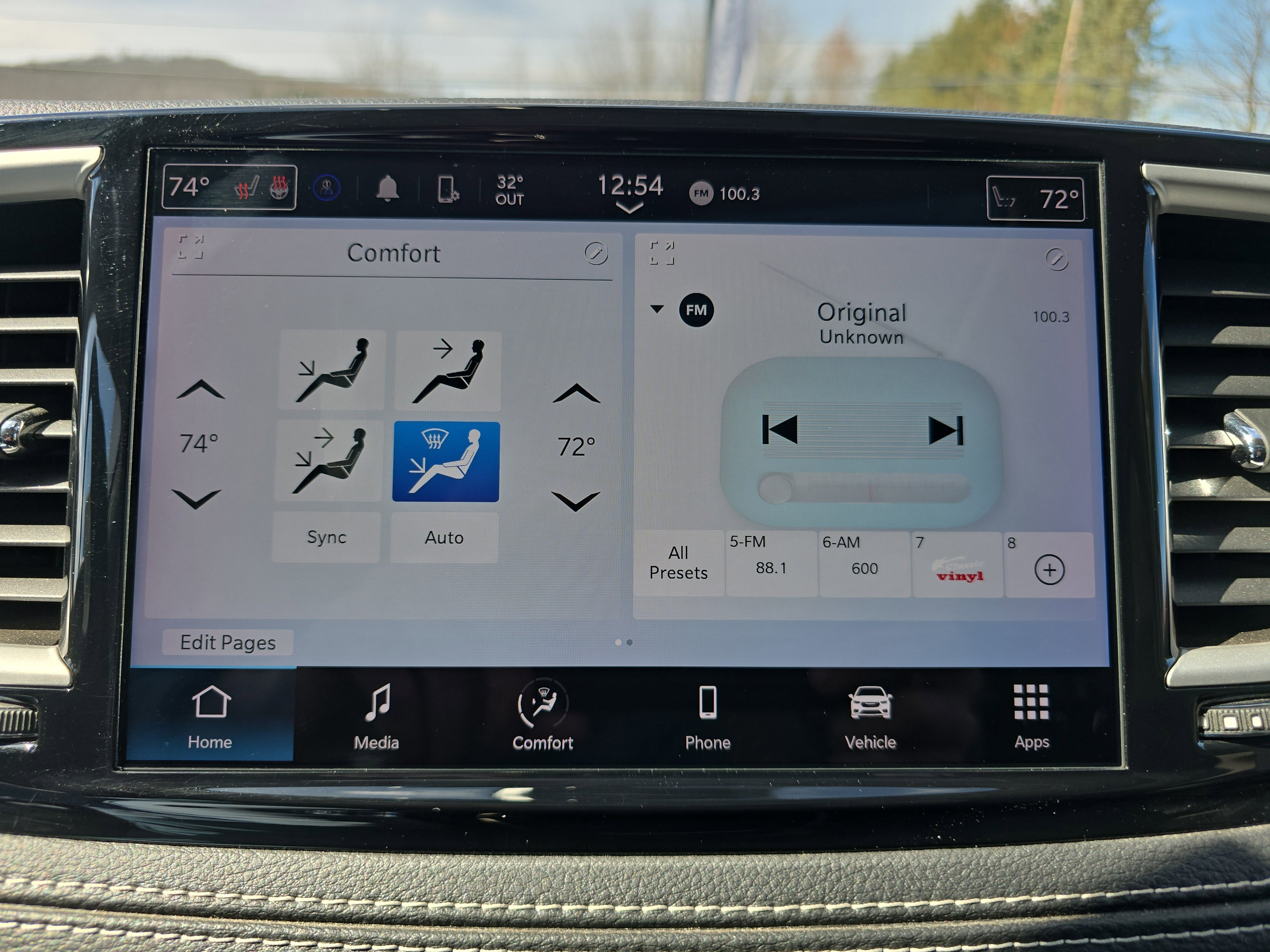 Used 2022 Chrysler Pacifica Touring-L image 28