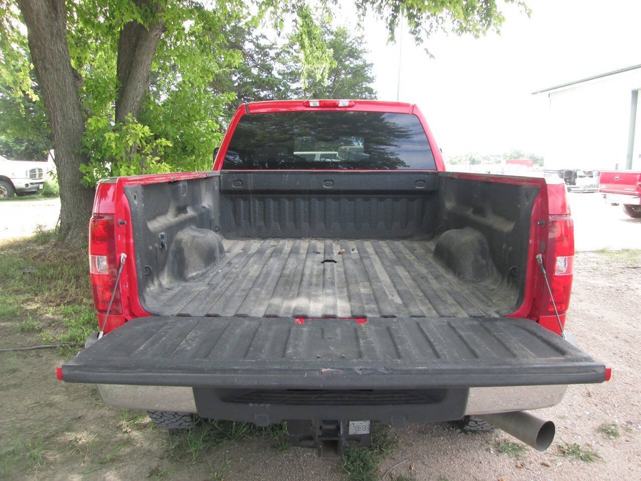 Used 2011 Chevrolet Silverado 2500 LT w/ Interior Plus Package AWD/4WD image 24