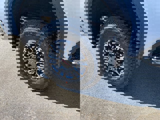 New 2025 GMC Sierra 2500 SLT w/ SLT Convenience Package image 5