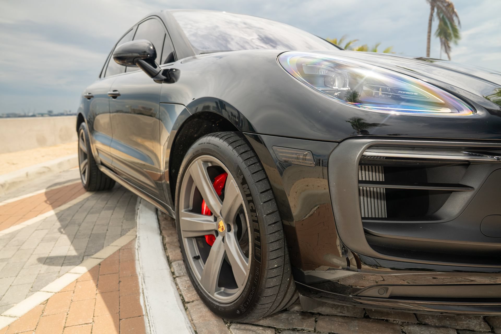 Used 2022 Porsche Macan GTS AWD/4WD image 12