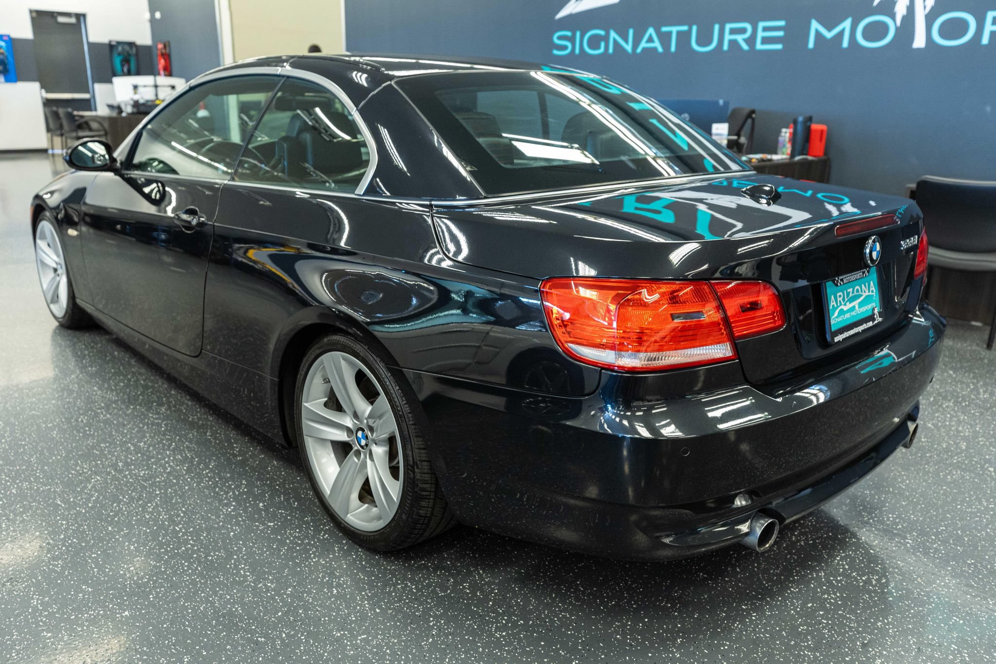 Used 2009 BMW 335i Convertible w/ Premium Pkg RWD image 8
