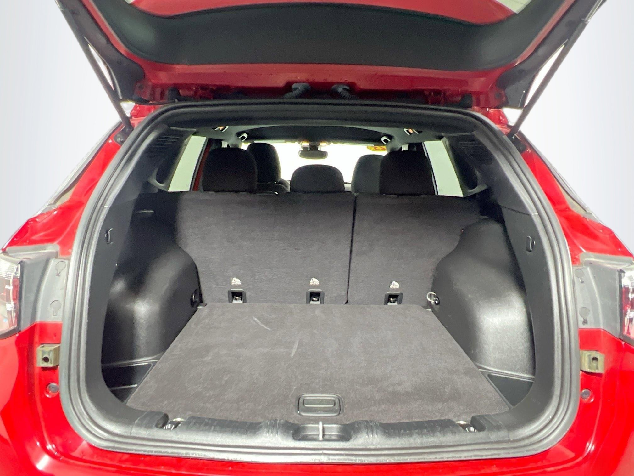 Used 2023 Jeep Compass Sport image 34