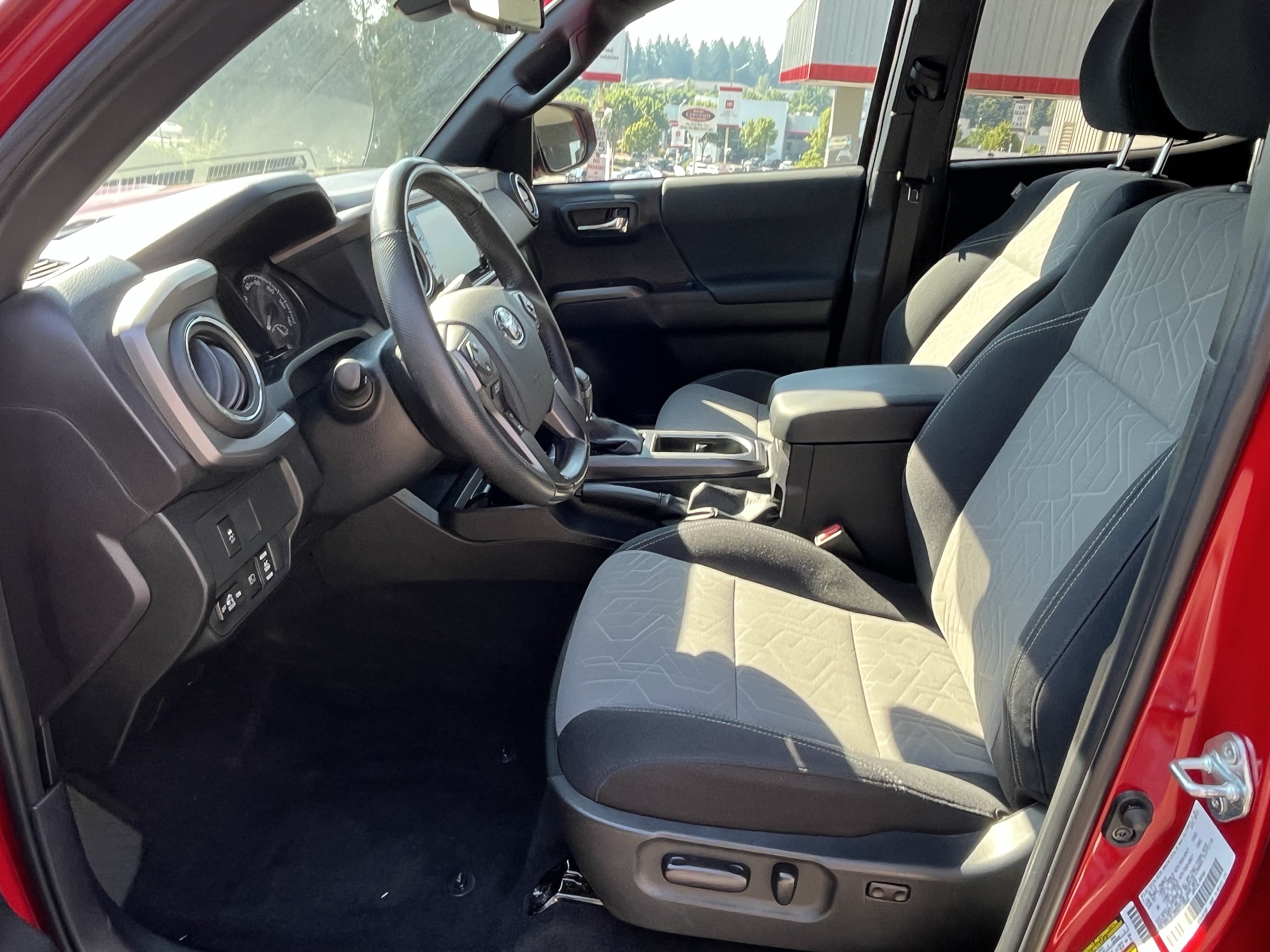 Certified 2023 Toyota Tacoma TRD Sport AWD/4WD image 18
