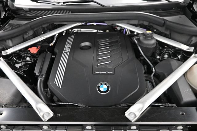 Used 2022 BMW X5 xDrive40i w/ Premium Package AWD/4WD image 20