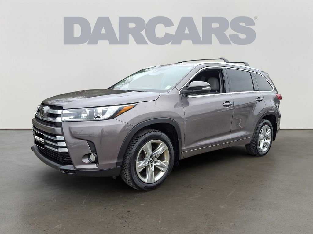 Used 2017 Toyota Highlander Limited image 3