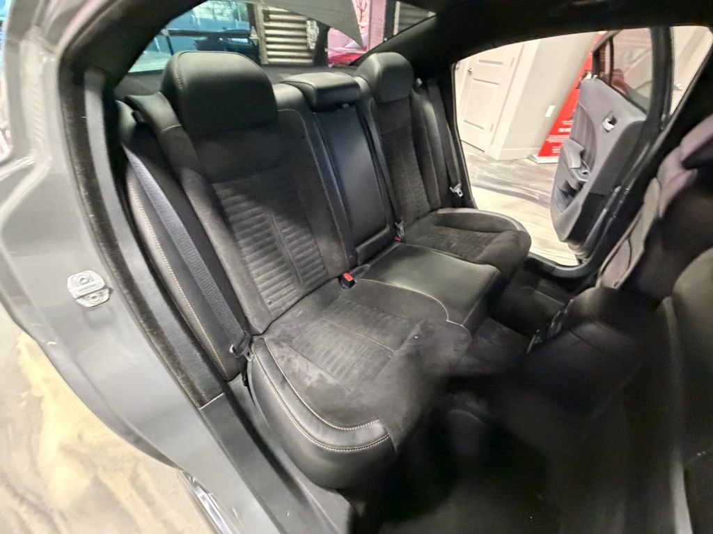 Used 2018 Dodge Charger R/T image 6