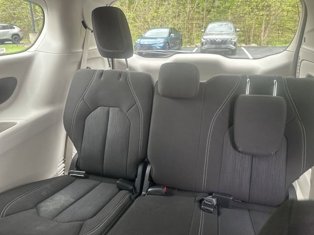 Used 2023 Chrysler Voyager LX FWD image 28