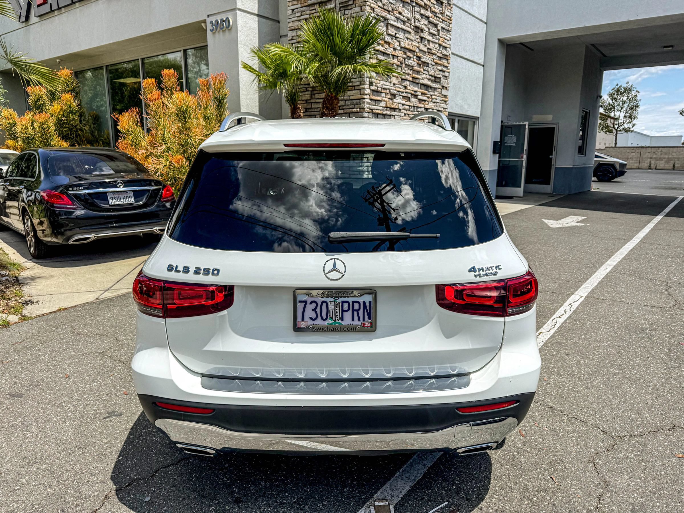 Used 2022 Mercedes-Benz GLB 250 4MATIC image 12