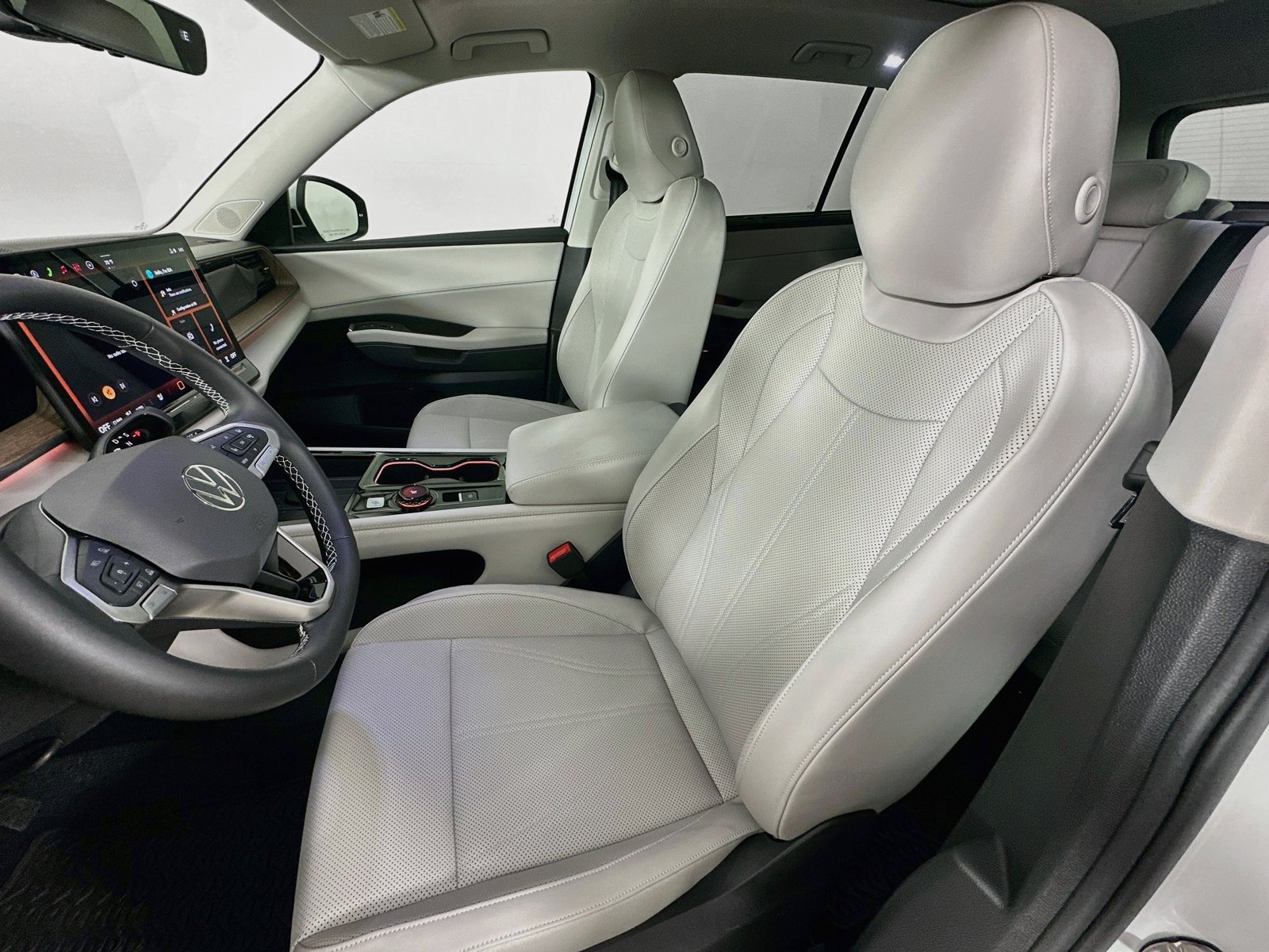 New 2027 Volkswagen Atlas SE AWD/4WD image 32