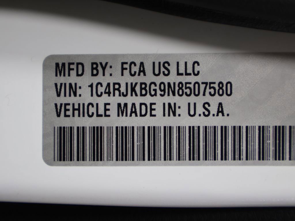 Used 2022 Jeep Grand Cherokee L Limited AWD/4WD image 51