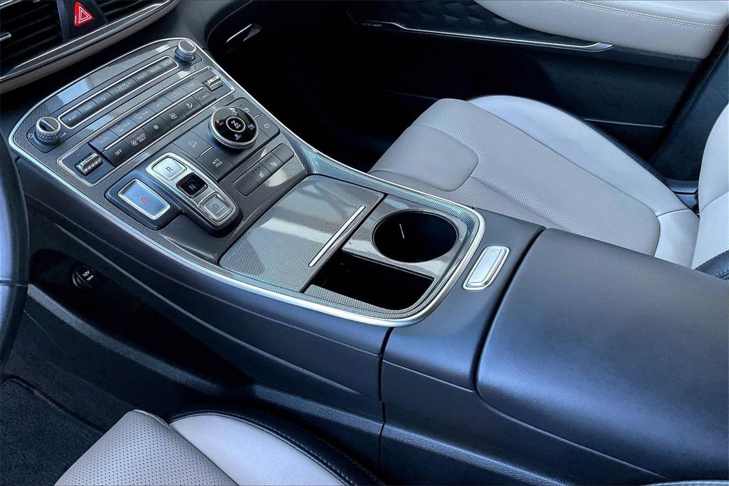 Used 2023 Hyundai Santa Fe SEL Premium image 17