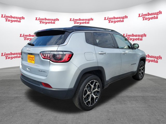 Used 2025 Jeep Compass Limited AWD/4WD image 22