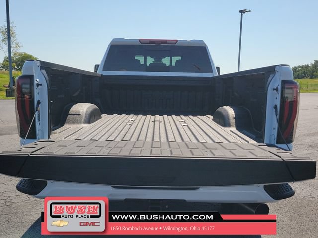 New 2026 GMC Sierra 3500 AT4 w/ AT4 Premium Plus Package AWD/4WD image 7