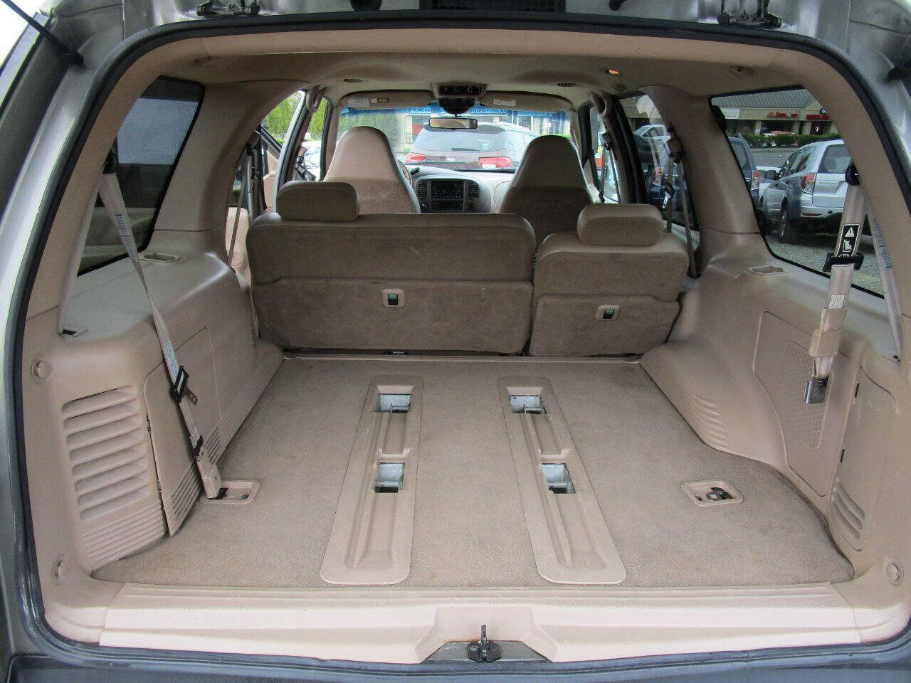 Used 1999 Ford Expedition XLT image 22