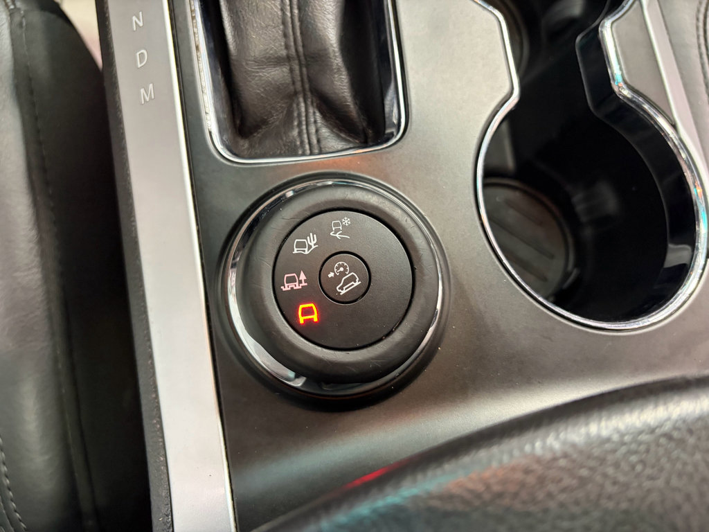 Used 2015 Ford Explorer XLT w/ Equipment Group 202A AWD/4WD image 23