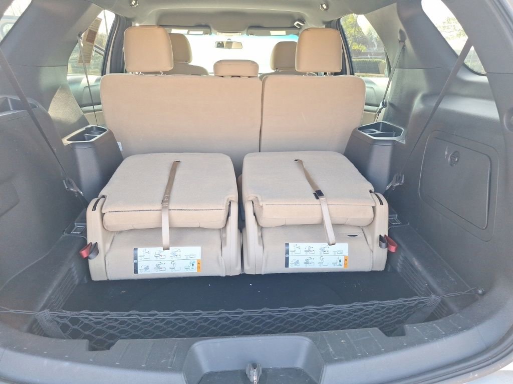Used 2017 Ford Explorer Base image 18