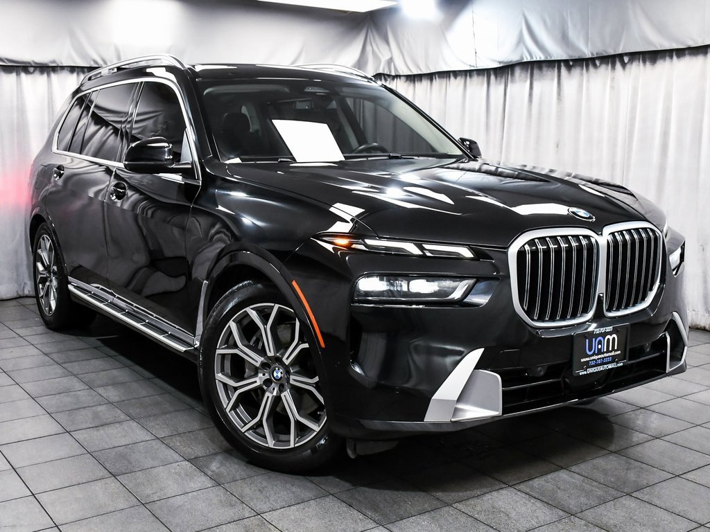 Used 2024 BMW X7 xDrive40i image 3