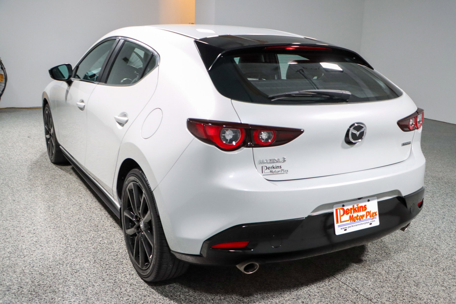 Used 2024 MAZDA MAZDA3 s image 9