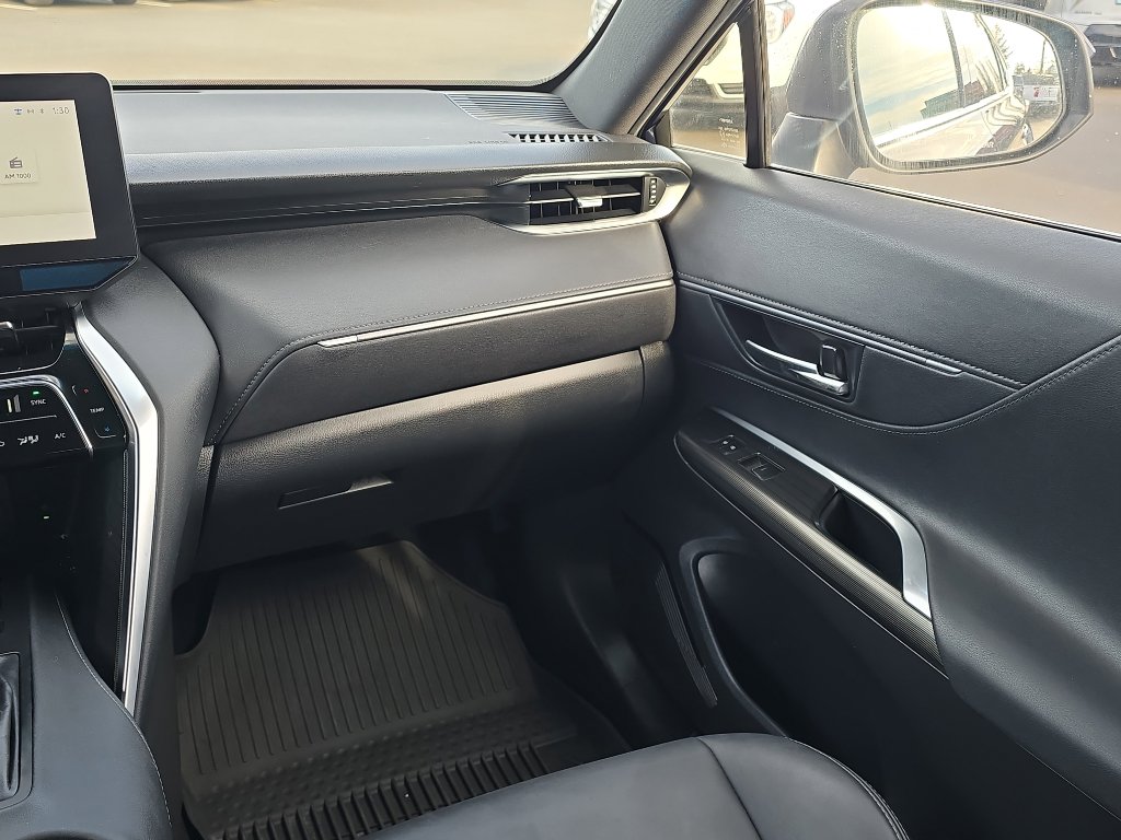 Certified 2023 Toyota Venza XLE image 23