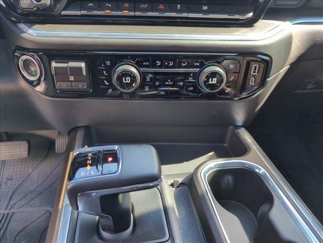 Used 2025 Chevrolet Silverado 1500 High Country AWD/4WD image 24