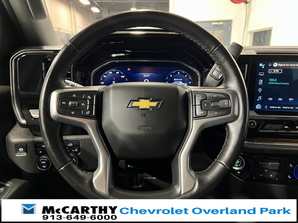 Used 2025 Chevrolet Silverado 1500 LT image 12