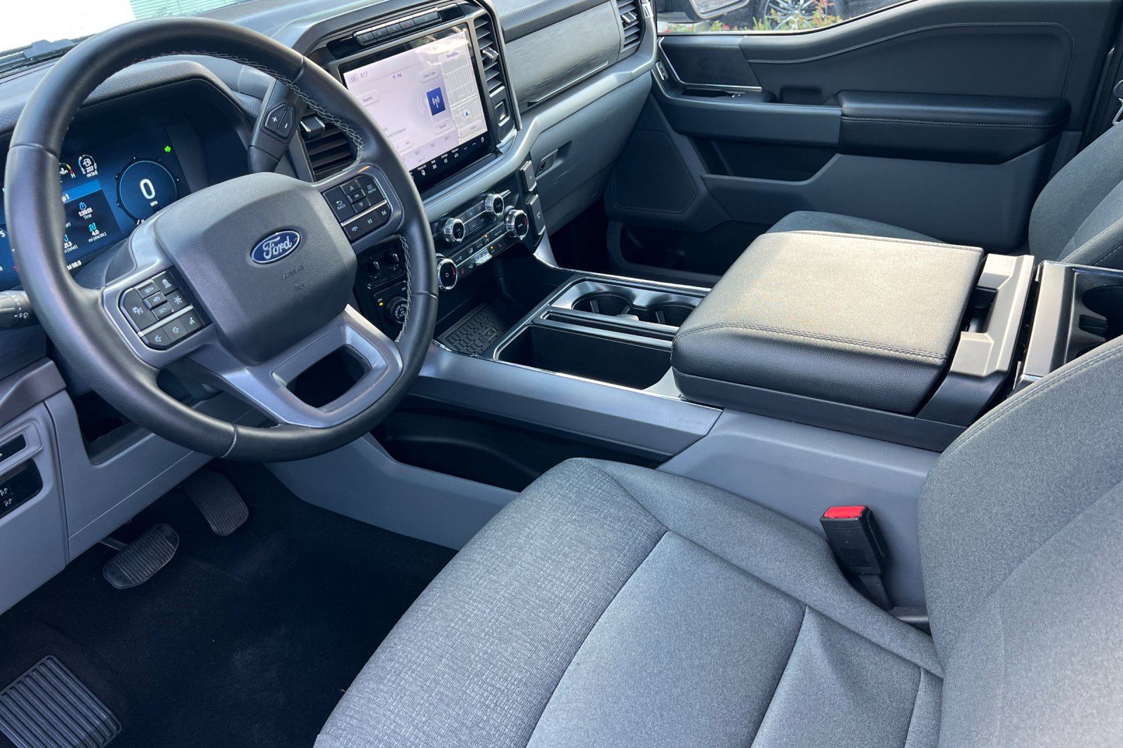 Used 2024 Ford F150 XLT w/ Equipment Group 302A MID image 10