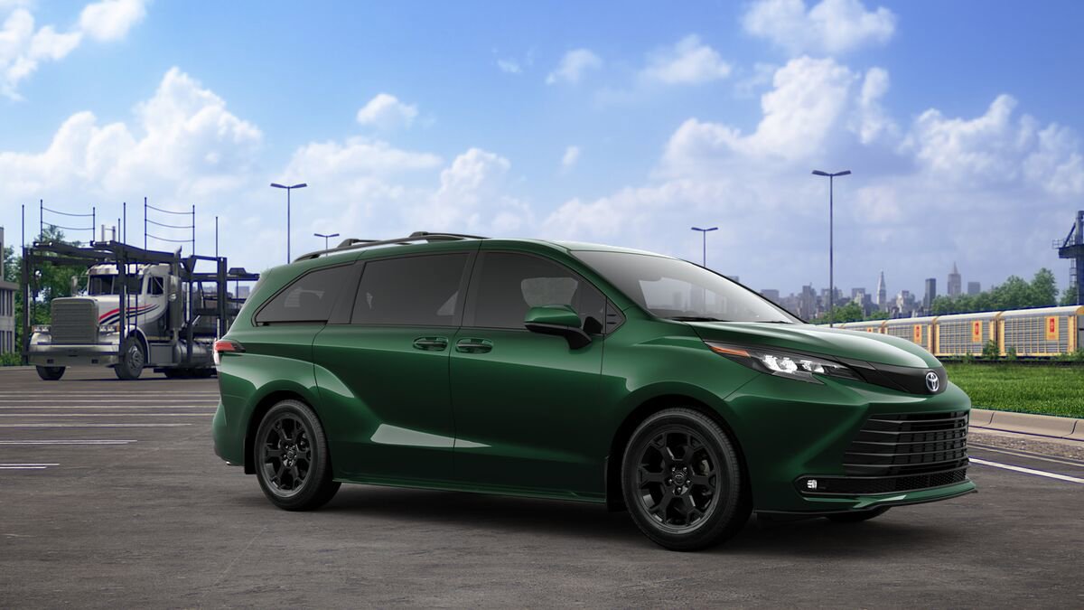 New 2025 Toyota Sienna XLE Woodland Edition image 14